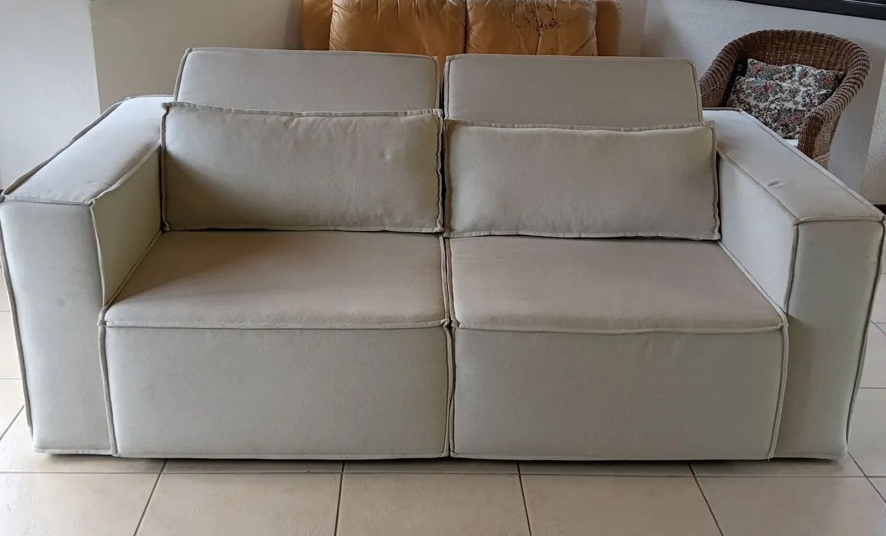 Sofá Novo Retrátil e Reclinável 3 lugares bege claro - Foto 3