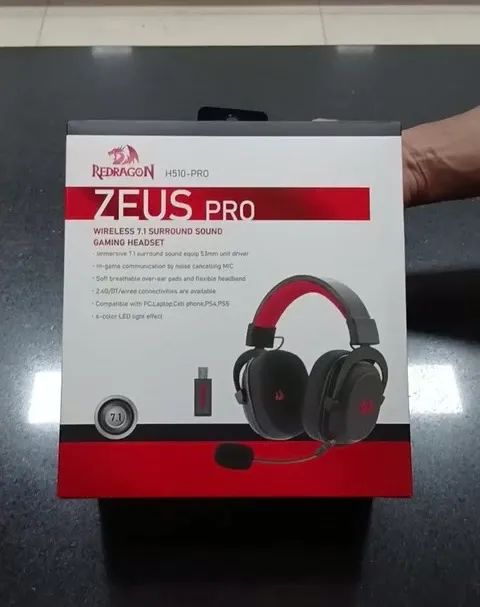 Headset Redragon Zeus Pro RGB 7.1 Sem fio - Fones de Ouvido