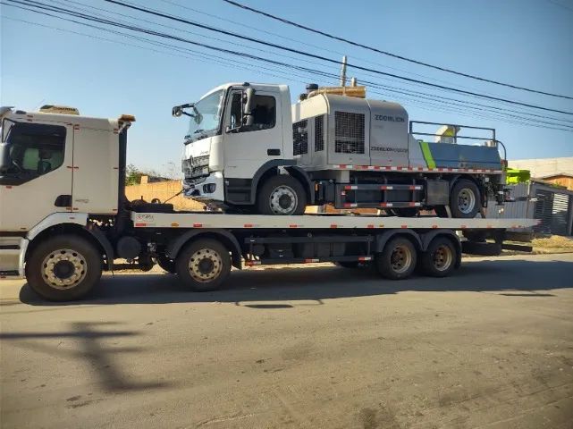 VENDO OU TROCO POR IMOVEL VOLVO VM 260 2011 PLATAFOR GUINCHO BITRUCK - Foto 2