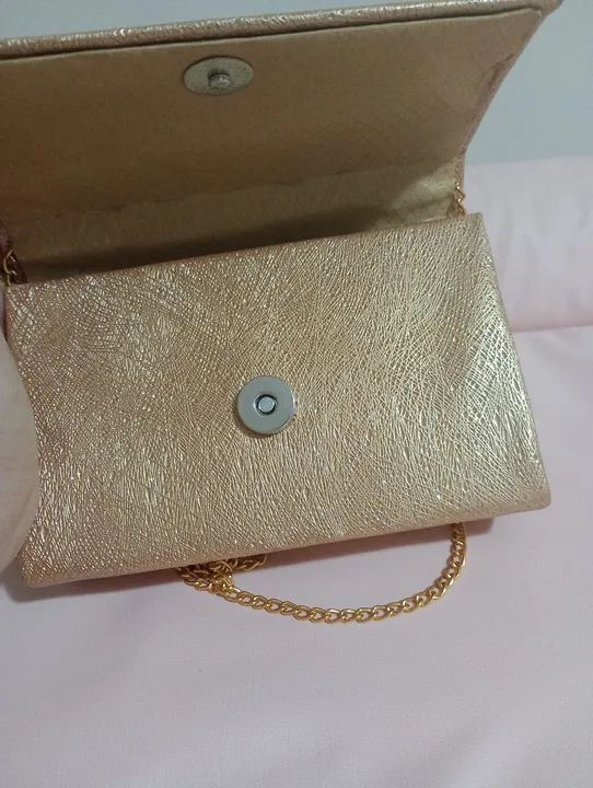 Bolsa de mão madrinha dourada  - Foto 3