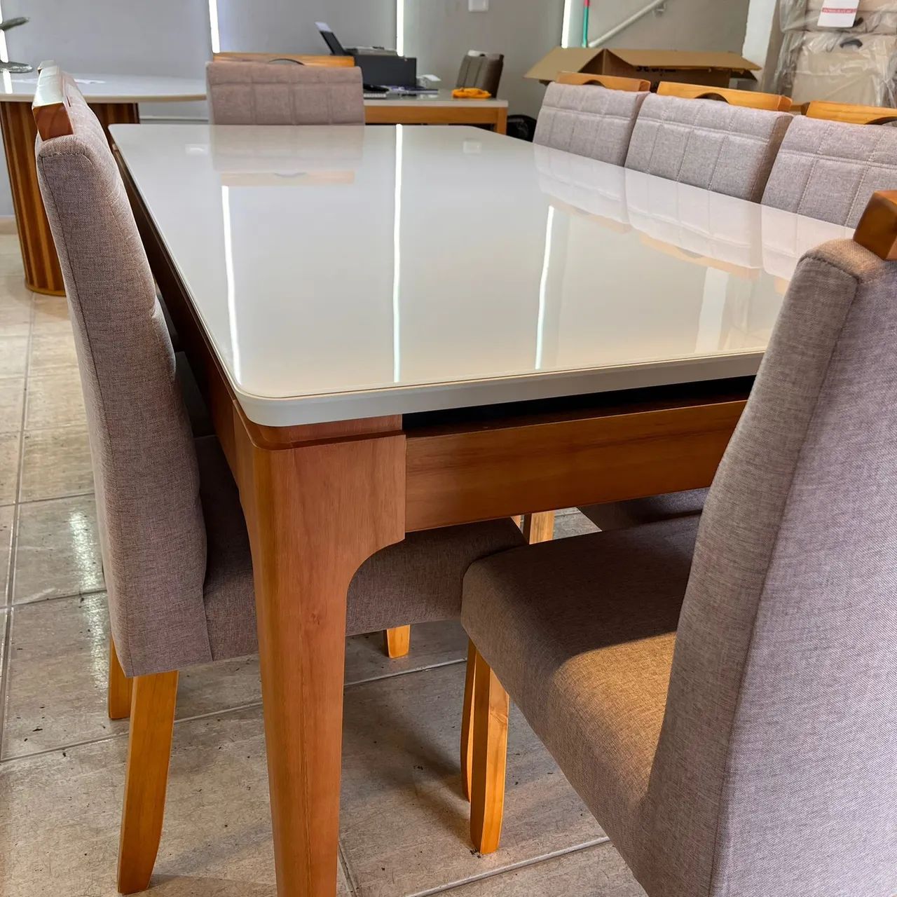 MESA DE JANTAR LINDÍSSIMA+8 CADEIRAS - Foto 2