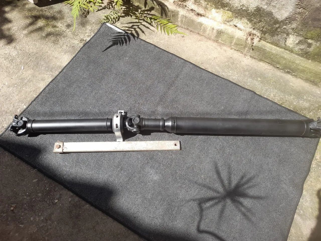 Eixo Cardan Amarok 2 portas 2019 4x4 - Peças para carros, vans e  utilitários - Vila Ede, São Paulo 1457661410 | OLX