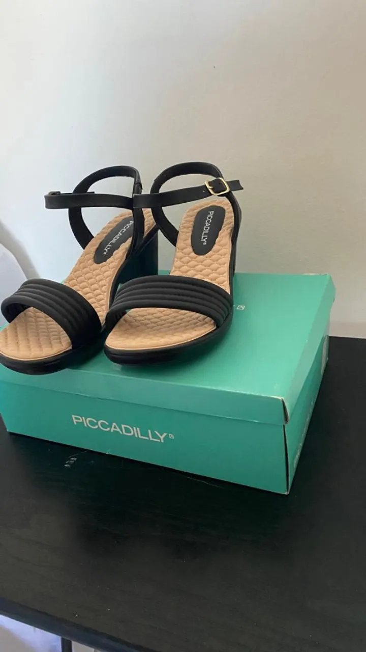 SANDALIA PICCADILLY FEMININA