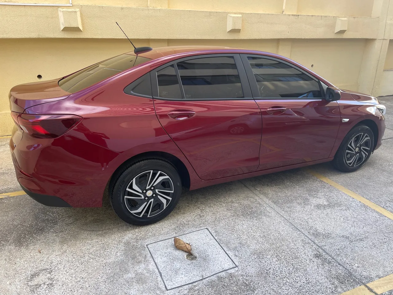 Onix LT 2024 7mil rodado completo