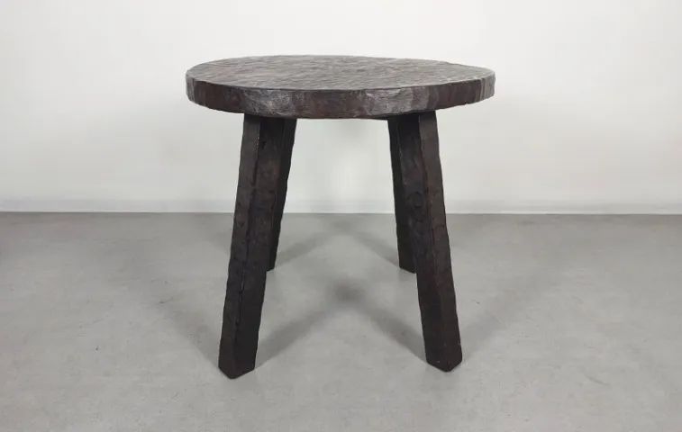 Mesa com 4 Cadeiras Rustico Década de 60, construído em madeira maciça - Foto 3