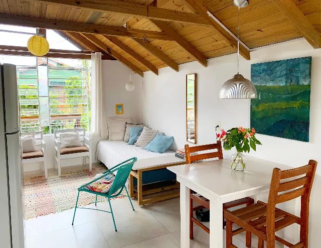 Loft luminoso e aconchegante no Rio Tavares, perto da praia. Ótima localização!