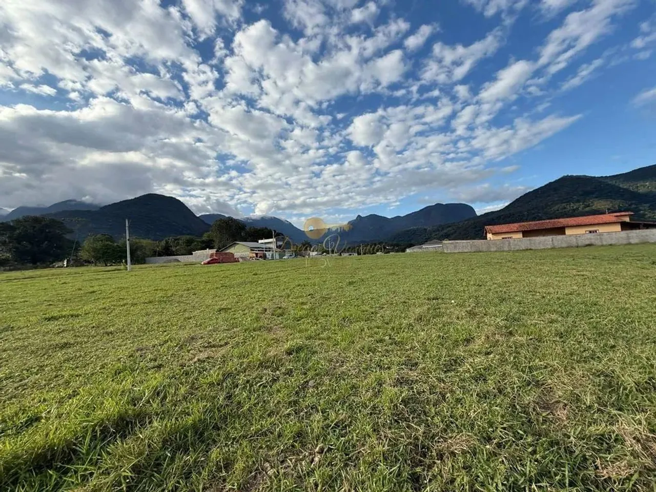 Terreno para Venda em Guapimirim, Cotia