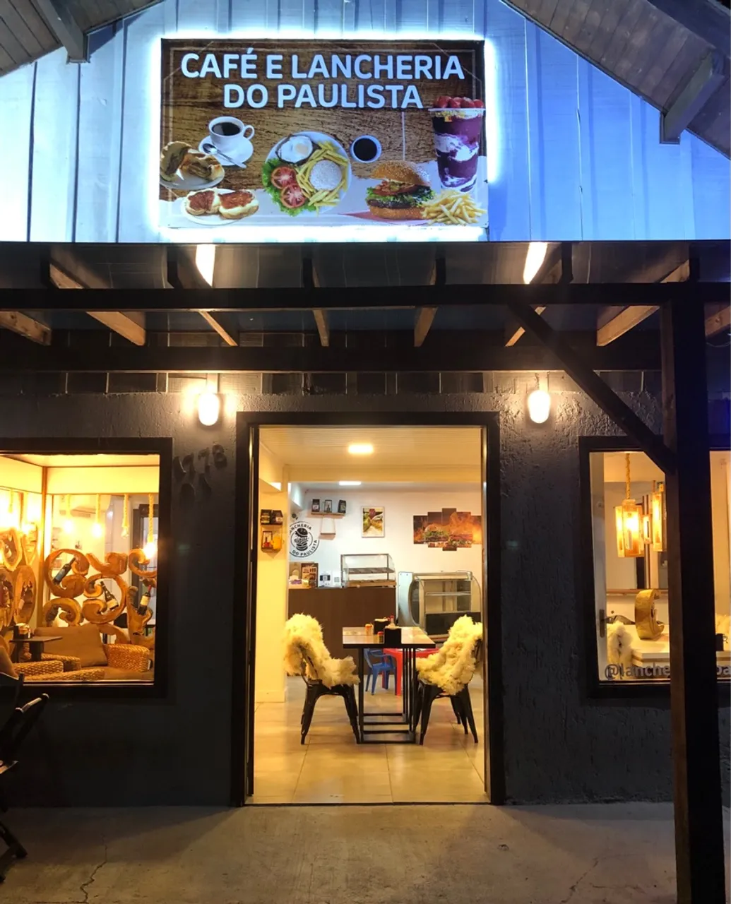 Lancheria/ hamburgueria/ açaí teria/ restaurante