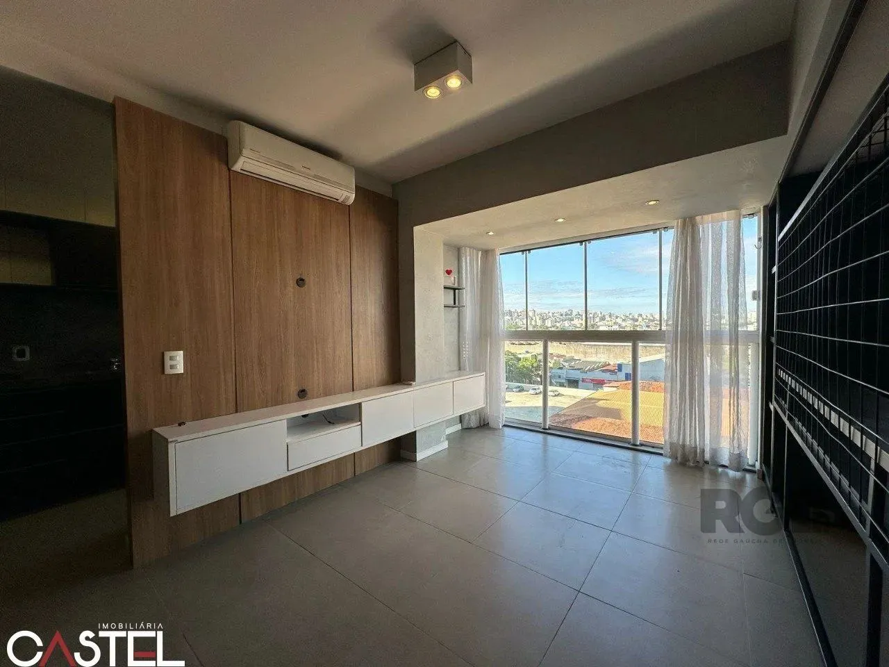 Apartamento 2 dormitórios transformado em 1 mobiliado e decorado com churrasquei