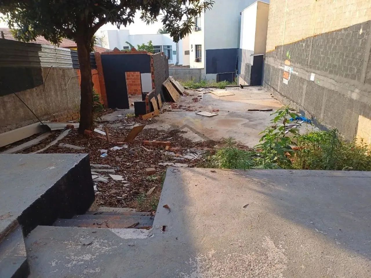 São 02 pequenos salões e excepcional terreno no centro de Vinhedo/SP - Foto 5
