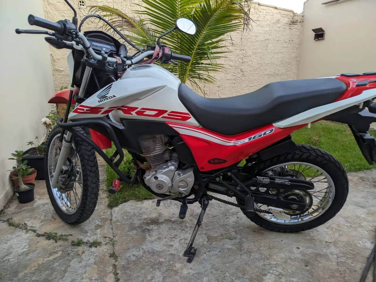 Bros 160