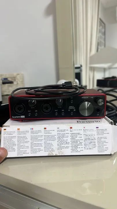 Focusrite Scarlett 2i2 - Interface de Áudio - Foto 4