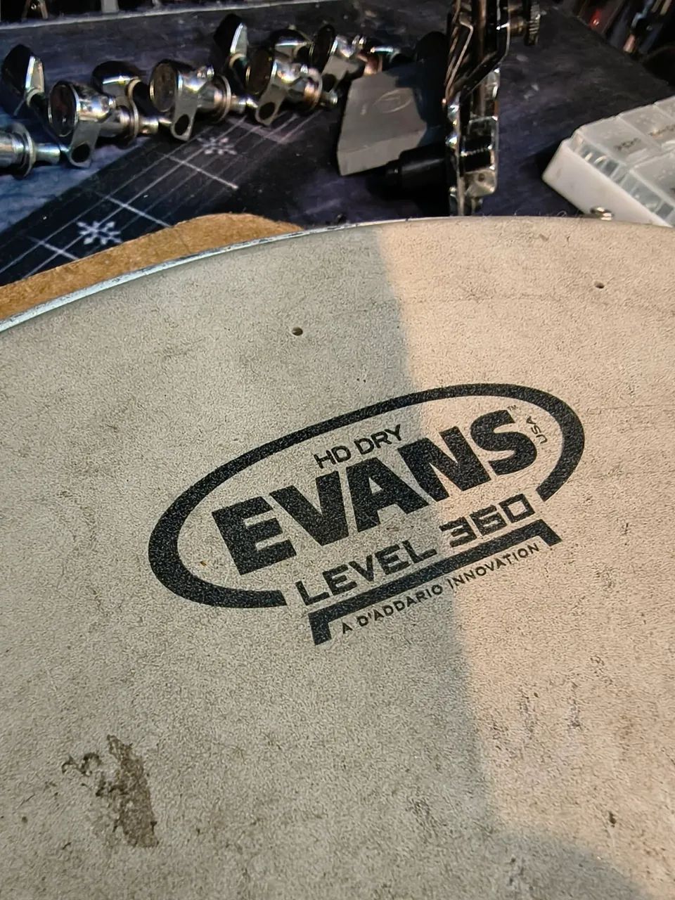 pele para bateria caixa 14 polegadas marca Evans HD dry level 360