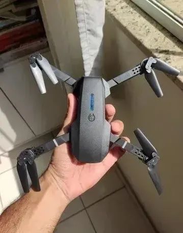 Mini drone e8 Para iniciantes  - Foto 2