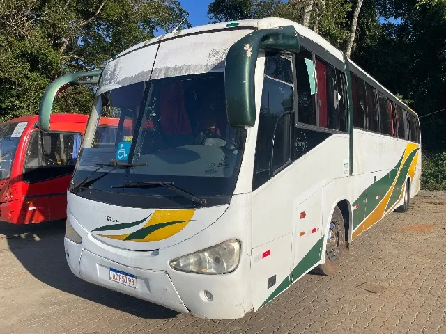 Ônibus Rodoviário Irizar Century