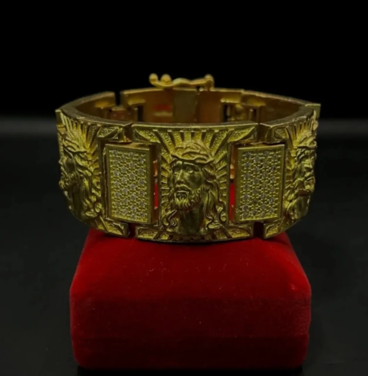 Pulseira Jesus Cristo Folheada a Ouro