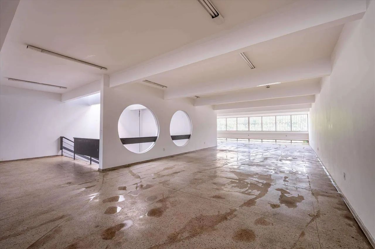 Prédio vazado com subsolo - Asa Sul na W3 - Foto 4