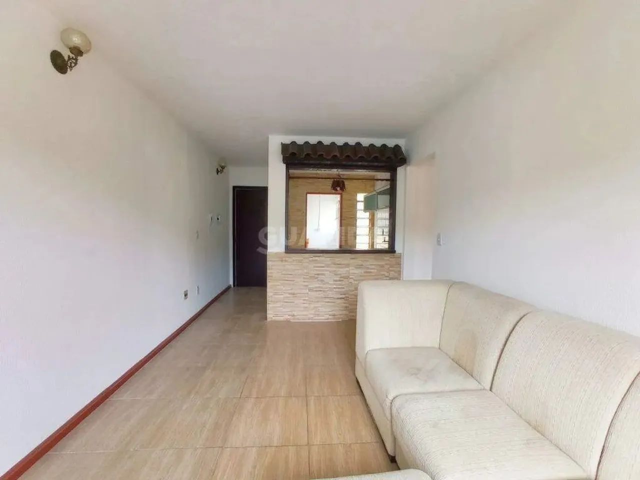 Apartamento de 2 dormitórios mobiliado no bairro Alto Petrópolis.