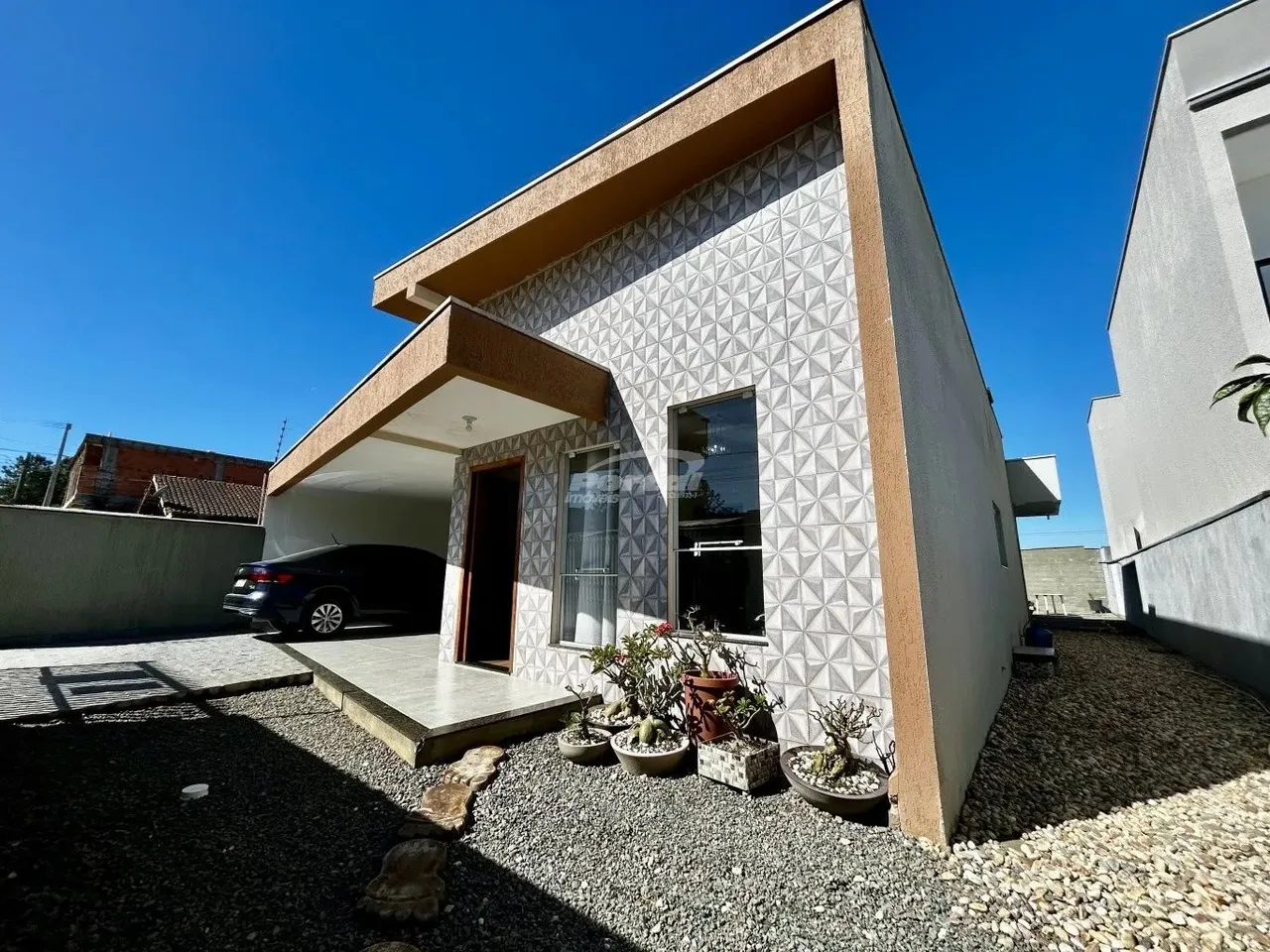 Casa semi mobiliada disponível para locação no bairro Itacolomi Balneário Piçarras/SC (Có