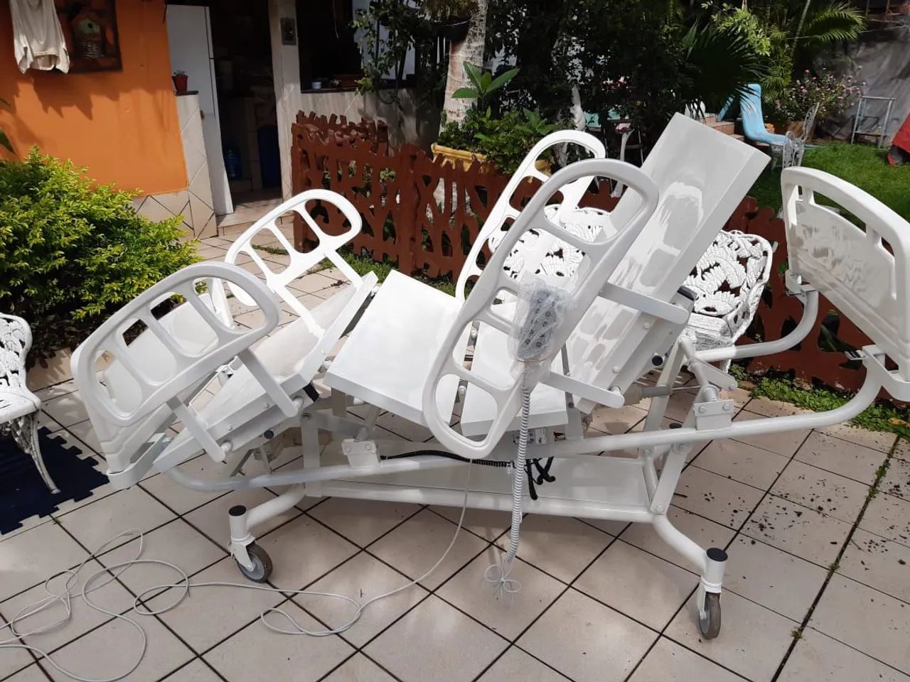 Cama Hospitalar elétrica 8 pós,poltrona. - Foto 5