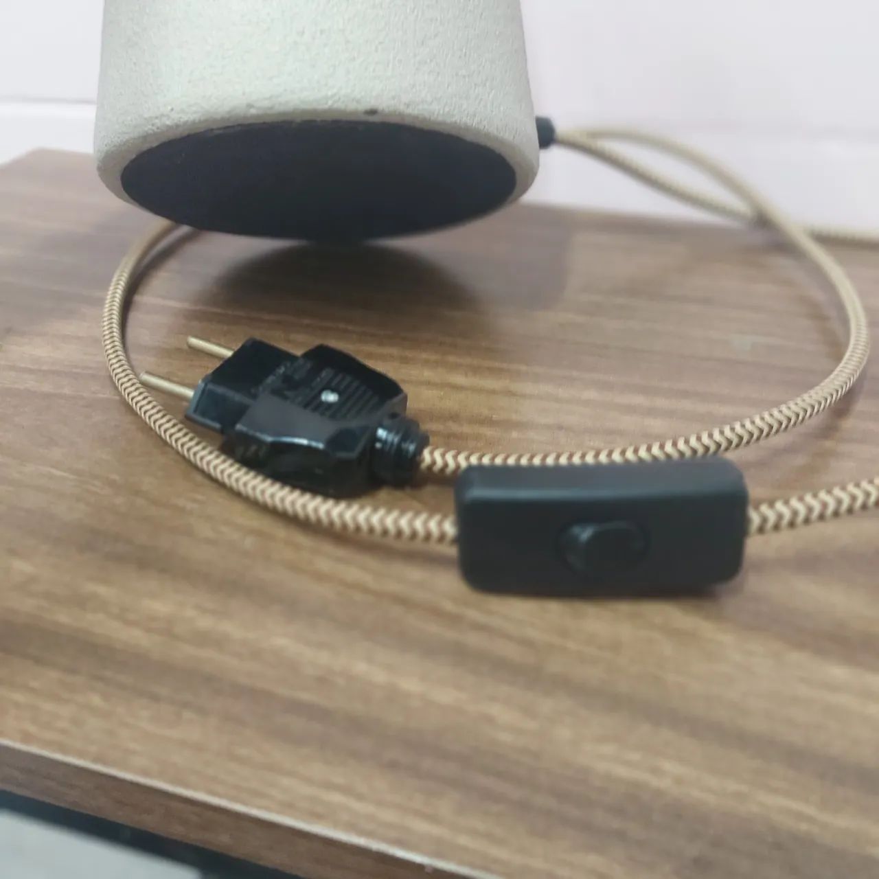 Luminária de Mesa Cimento ES-01 - Foto 6