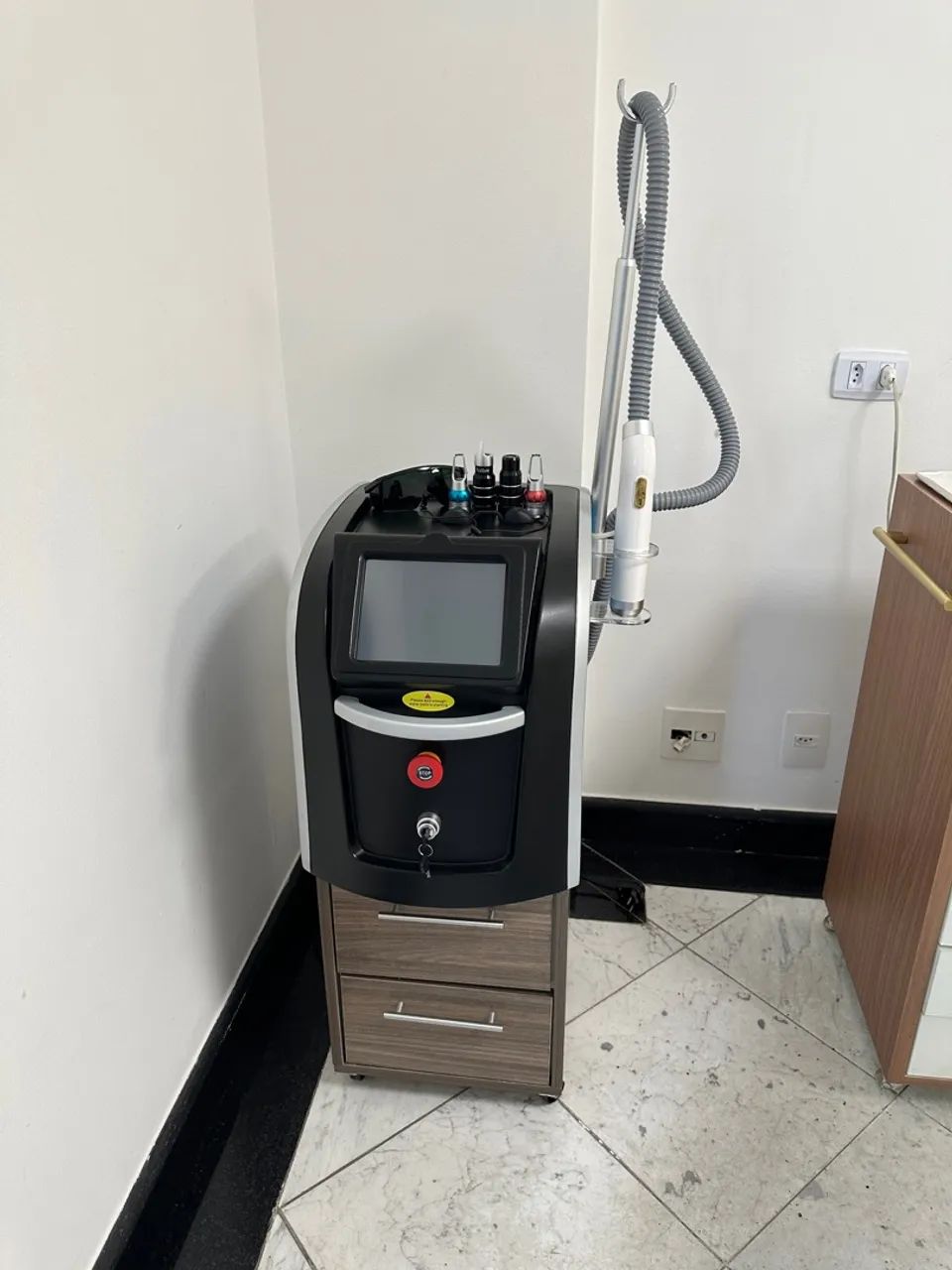 Máquina de remoção a laser, Nd Yag