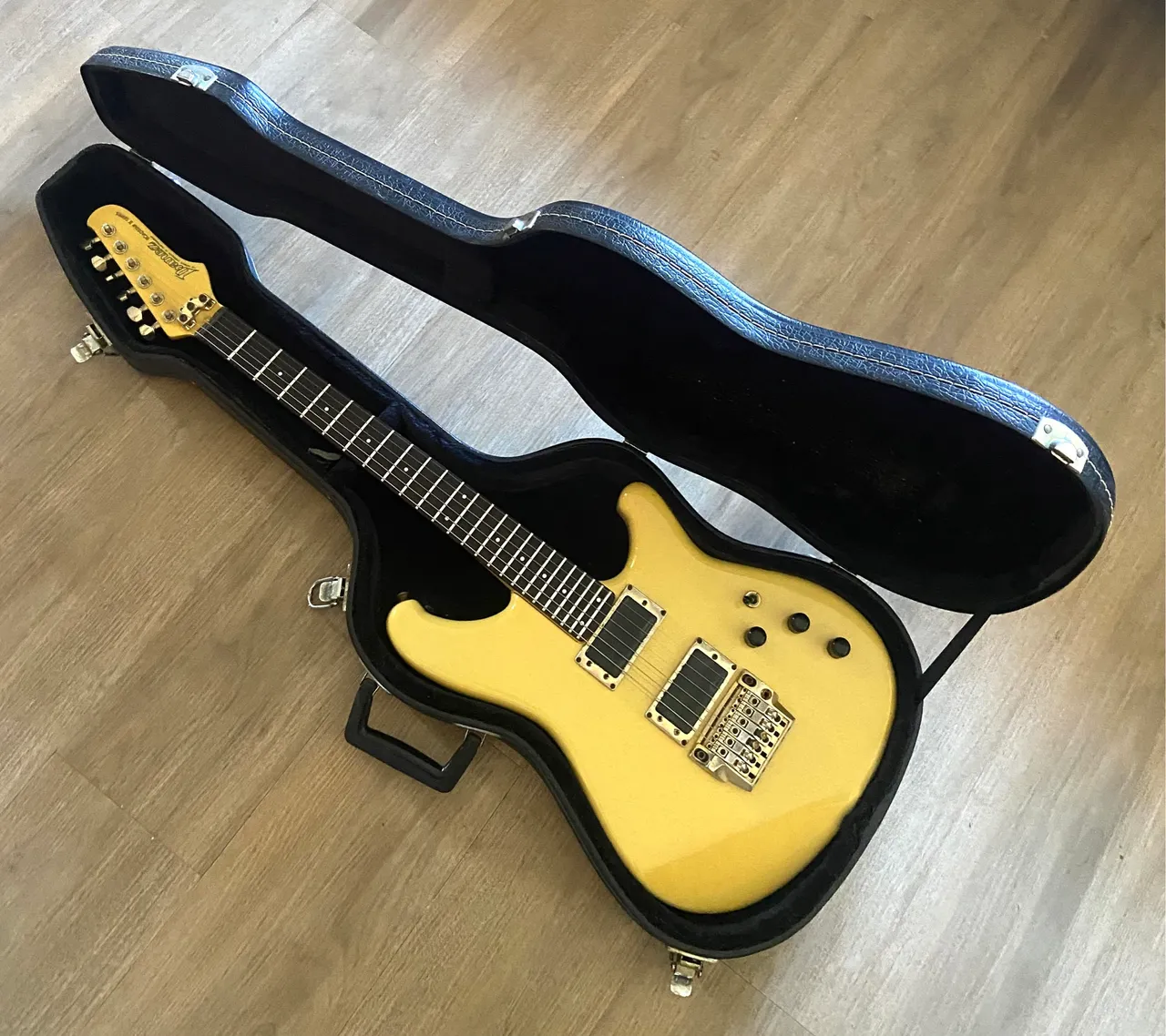 guitarra ibanez roadstar