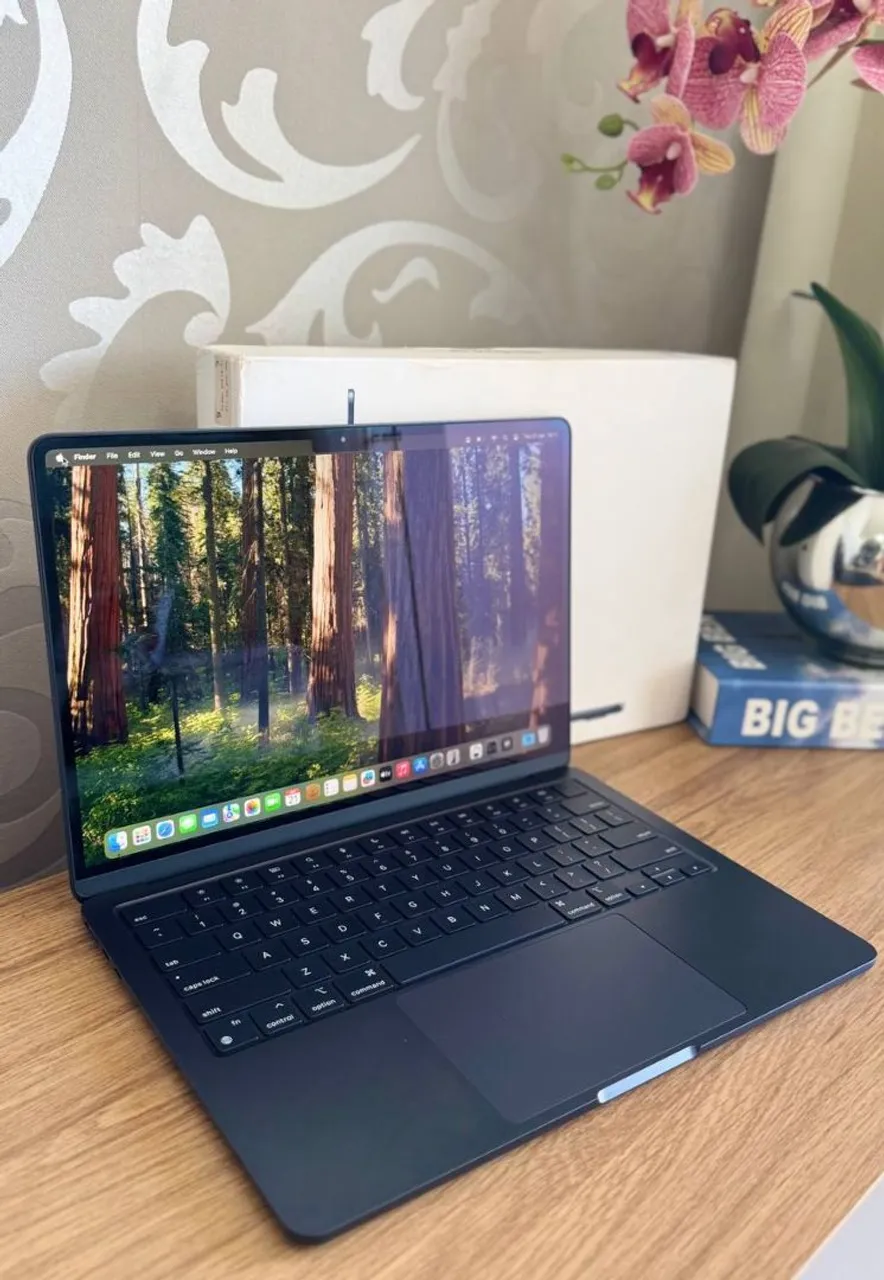 ?MacBook Air M3 13.6" 2024 16GB/ 512SSD, 15 ciclos, garantia Apple 02/12/25 midnight.
