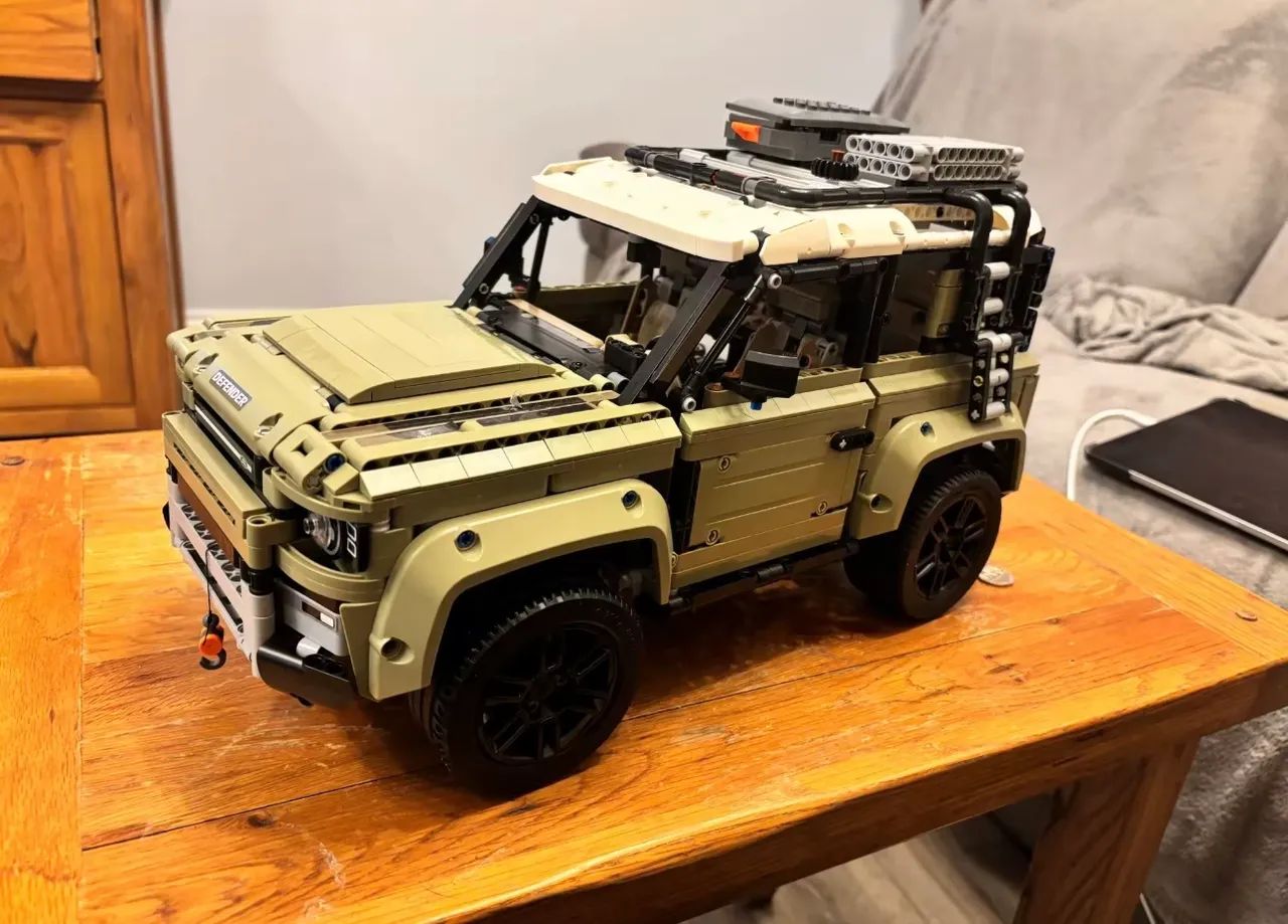 Kit Blocos Montar Land Rover Defender - 2573 Peças (Compatível com Lego)