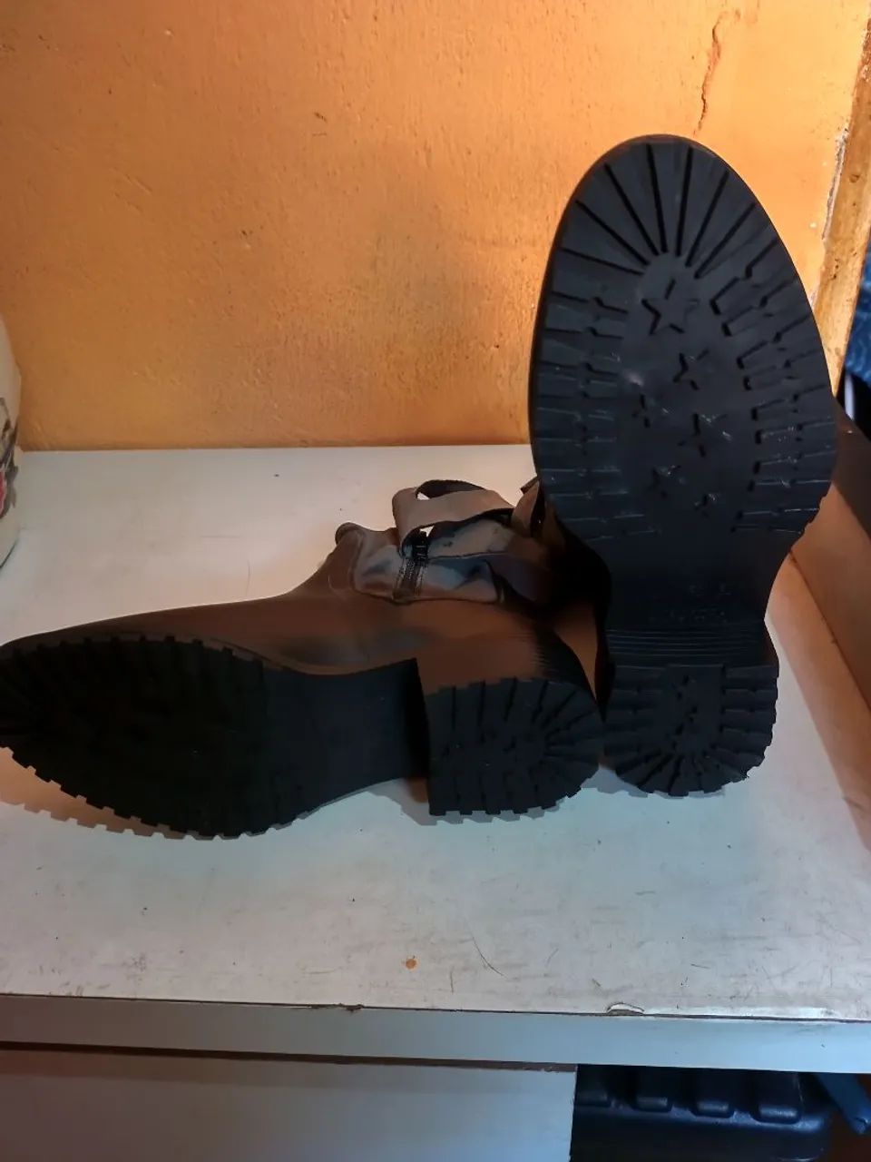 Promoção de botas,sapatilhas, perca. - Foto 4