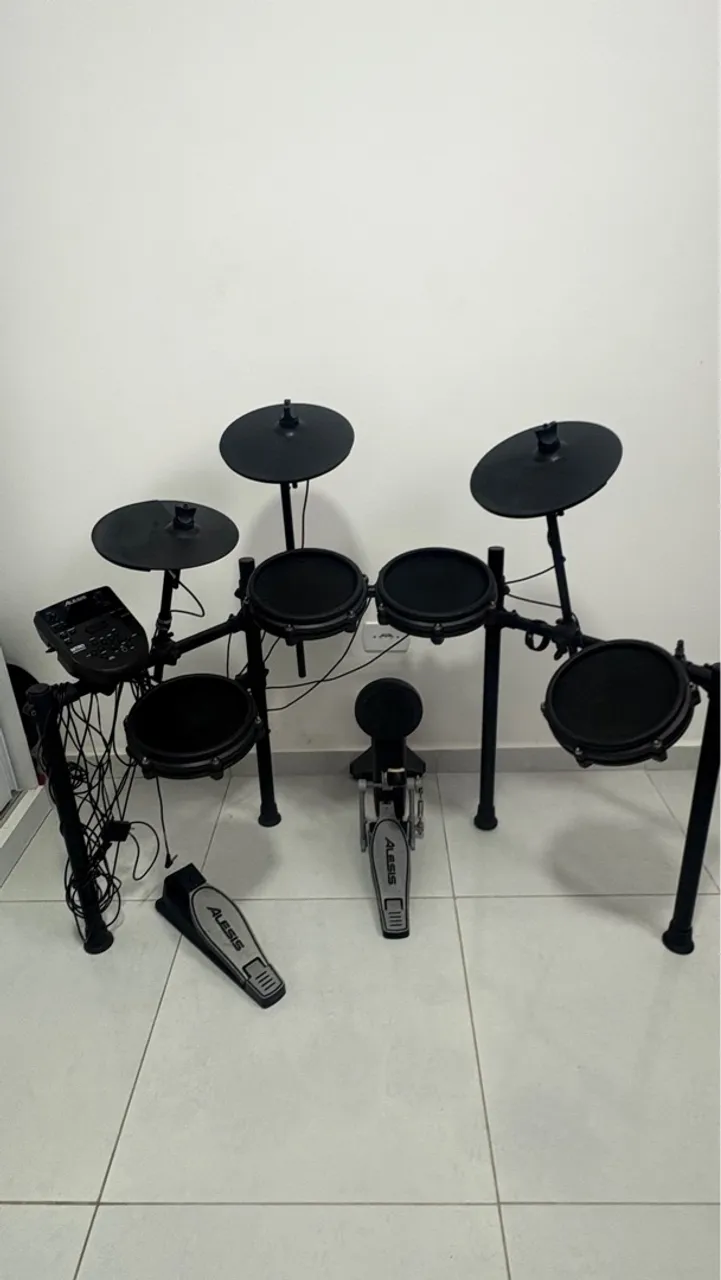 Bateria Eletrônica Alesis Nitro Mesh Kit