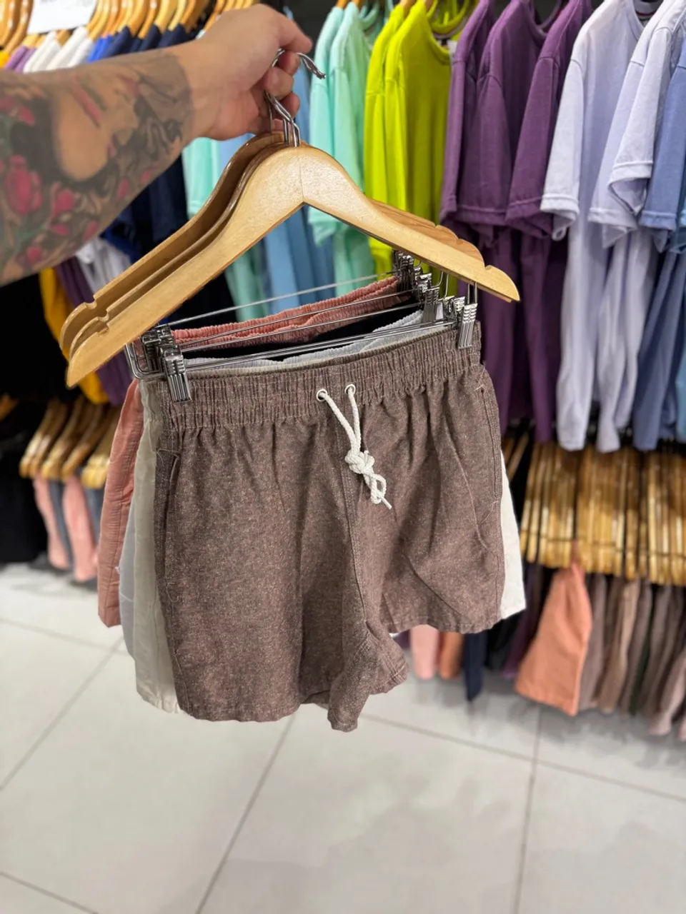 02 shorts por R$ 50,00