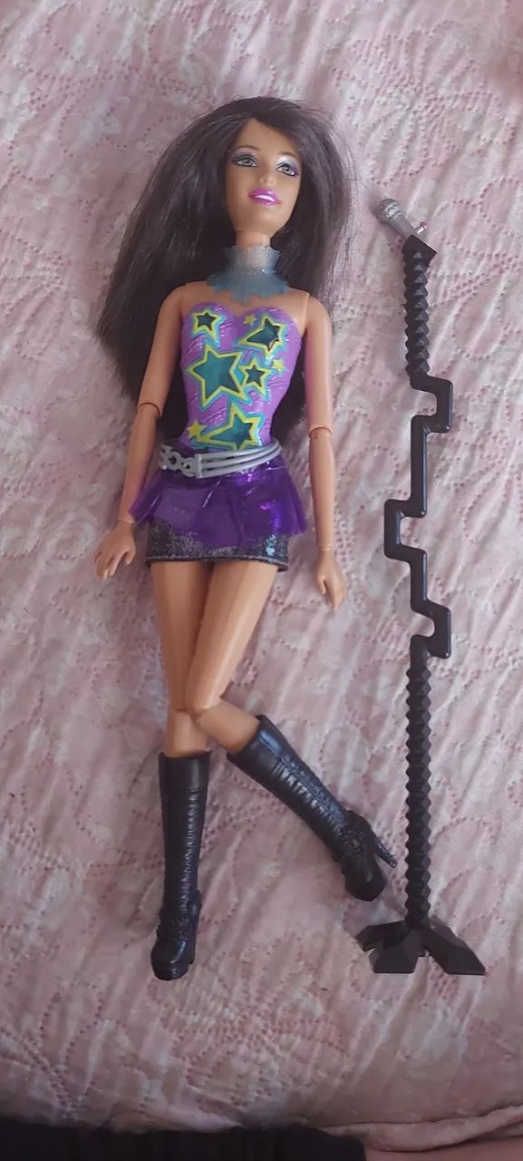 Boneca Barbie Fashionista Sassy 