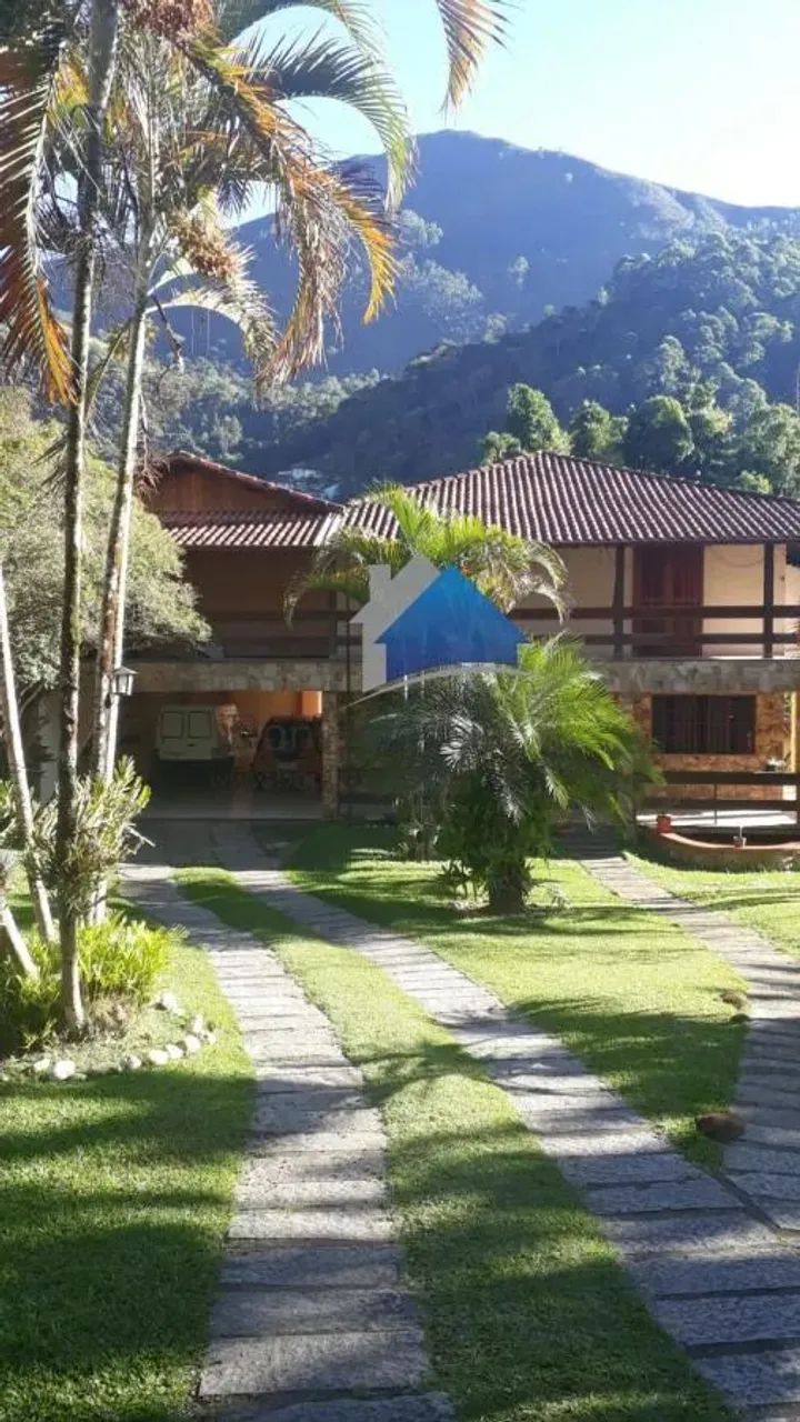 Casa para Venda em Nova Friburgo, Cônego, 4 dormitórios, 3 suítes, 5 banheiros, 5 vagas