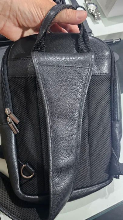 Mochila Golfe & Lazer Couro Preta - Foto 3