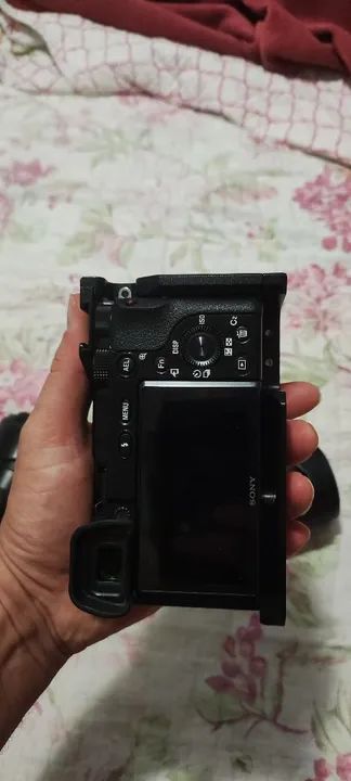 Câmera Sony a6100 - Foto 2