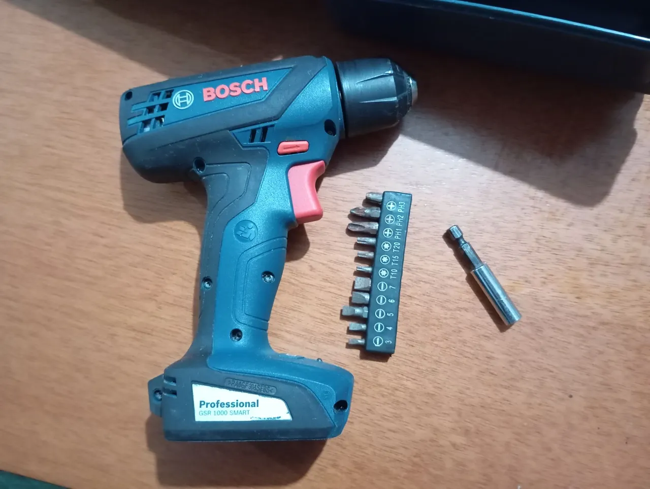 Parafusadeira/Furadeira Bosch GSR 1000 Smart