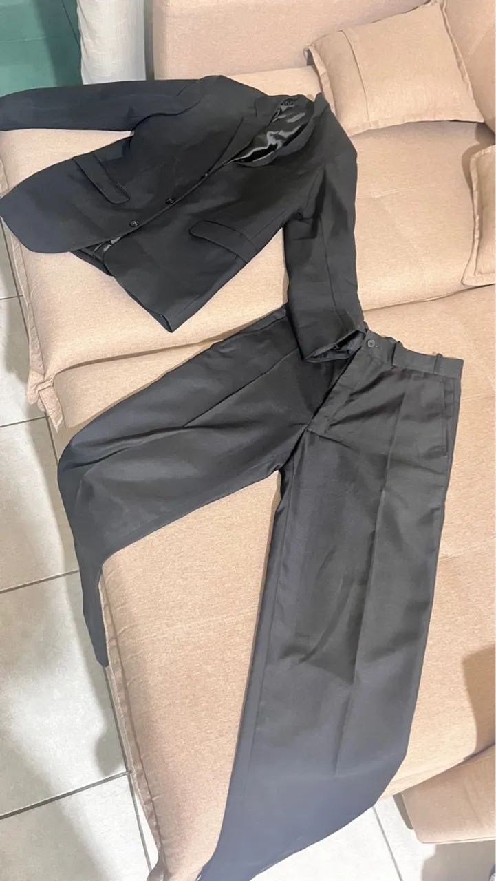 Terno slim Franco Milleni 48 calça 38 acompanha cabide e capa  - Foto 3