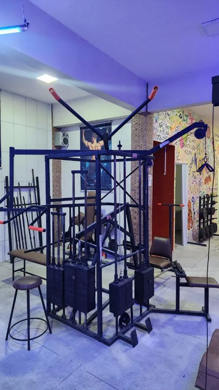 ACADEMIA, MÁQUINA 63824620939651120