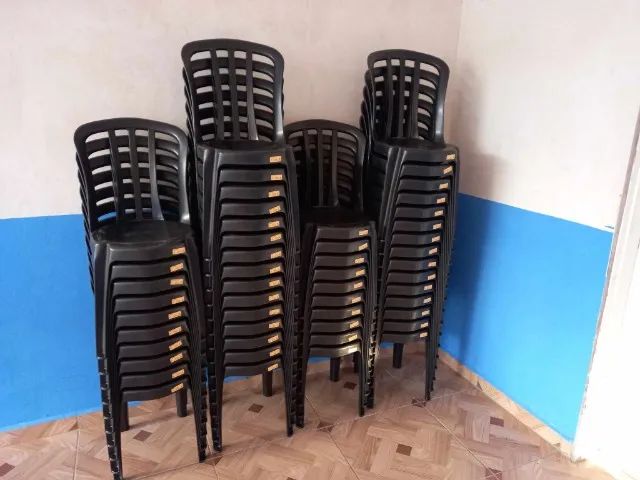 Cadeira plástica para bar nova com garantia - Foto 5