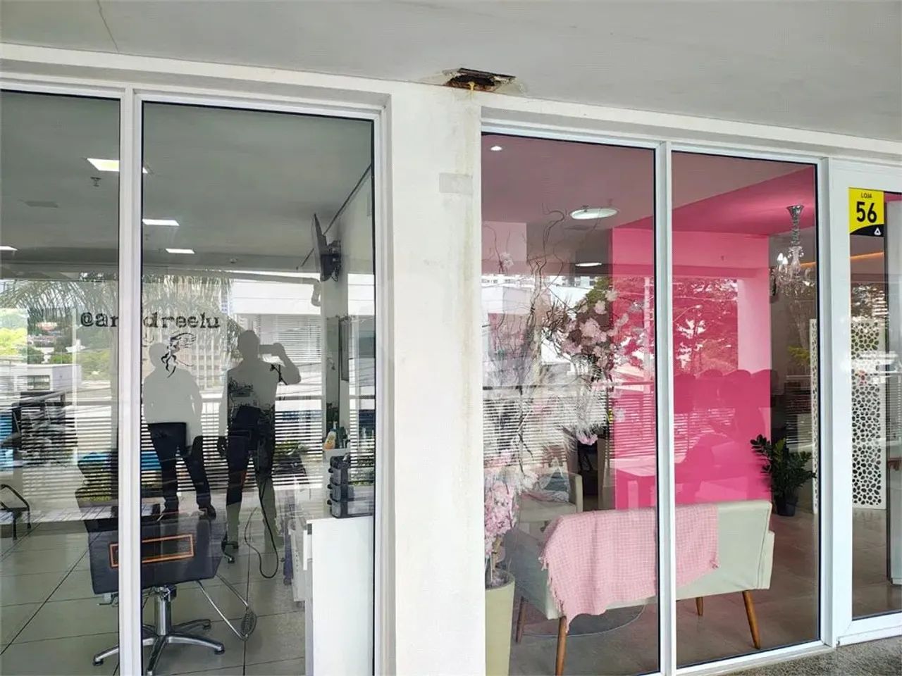 Salas à venda em Chácara Urbana - SP