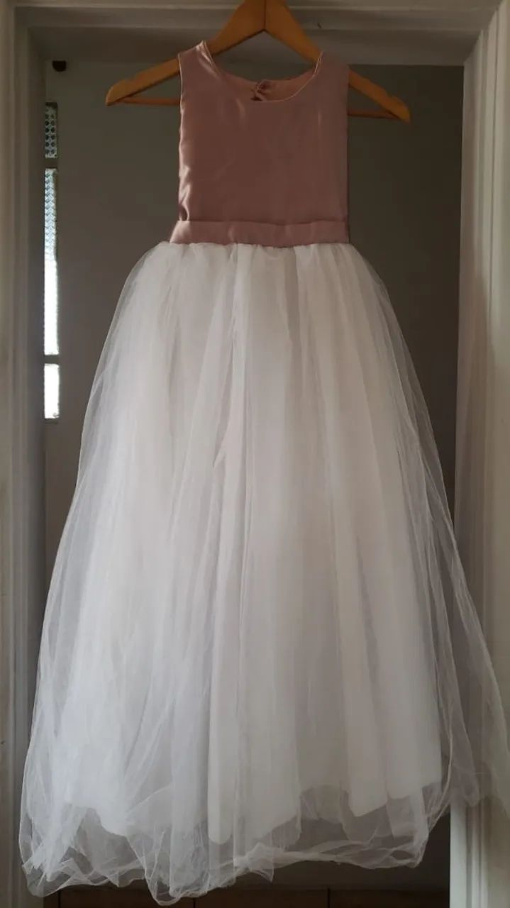 Vestido de festa infantil rosa e branco