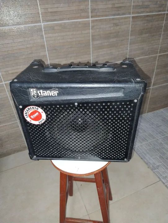 Amplificador Staner para Guitarra