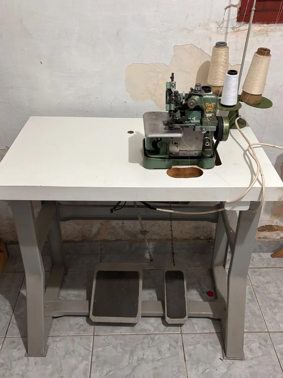 Máquina overlock semi industrial