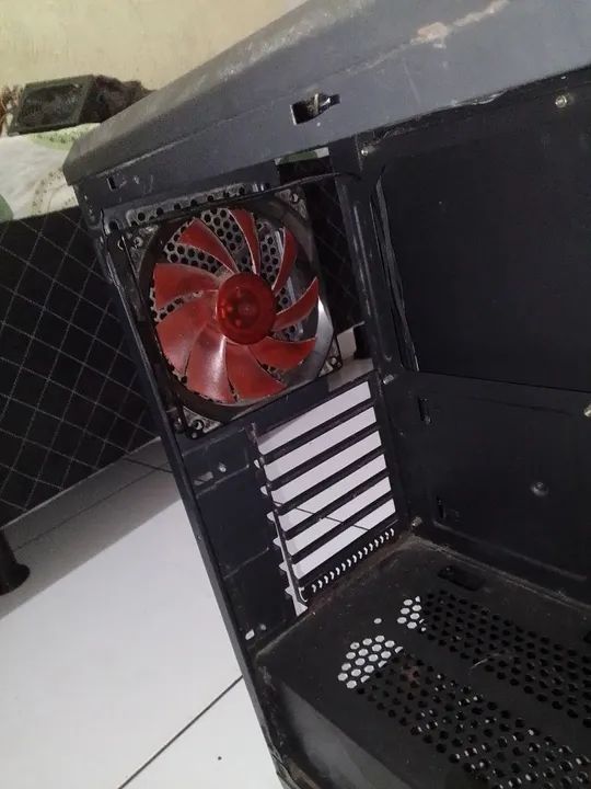 Gabinete Gamer Preto - Foto 4