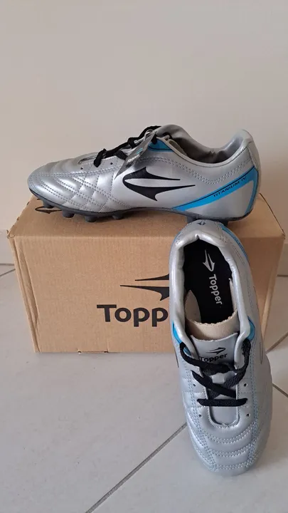 Chuteiras Topper Titanium - Tamanho 38