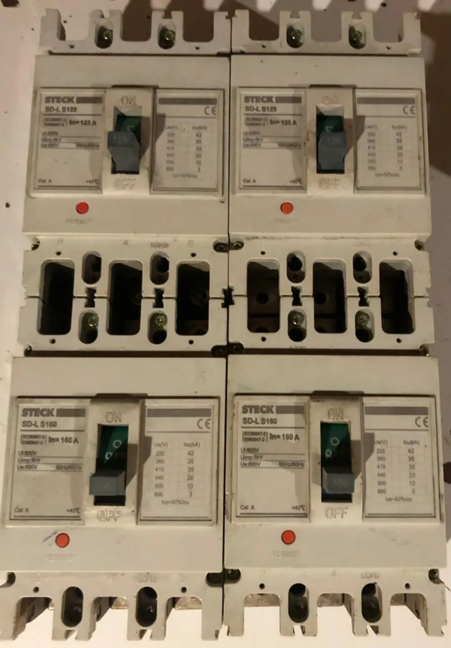 Vendo Lote Disjuntores Caixa Moldada de 800/400/350/160/125ad