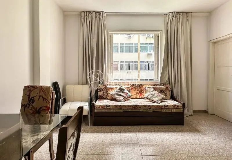 Quarto e sala a 50 passos da praia do Leme - Foto 3