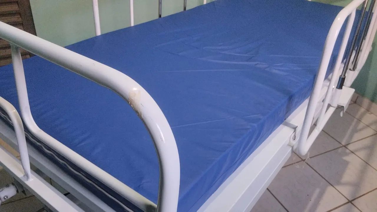 Cama hospitalar semi nova  - Foto 2