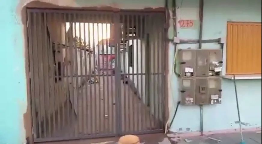 Vende-se - Área total: 326,02m2 - Foto 2